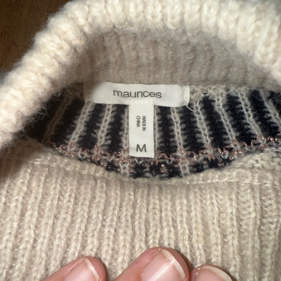 Maurice’s Festive Cozy Fair Isle Knit Sweater Size Small Embellished - Picture 4 of 7